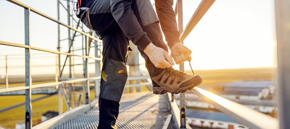 3 Trobosan Baru Sepatu Safety, Ada yang Tahan Api Loh!