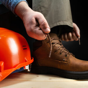 Mengenal Berbagai Standar keamanan pada Sepatu Safety, Sudahkan Sepatu Anda Aman?