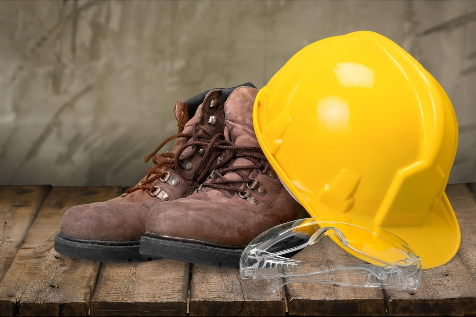 Ini Dia Cara Mudah Merawat Sepatu Safety agar Awet dan Berkualitas